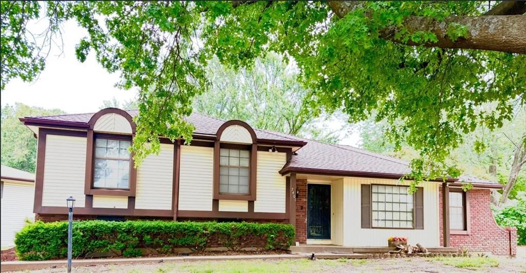 7401 E 127th Street, Grandview, MO 64030