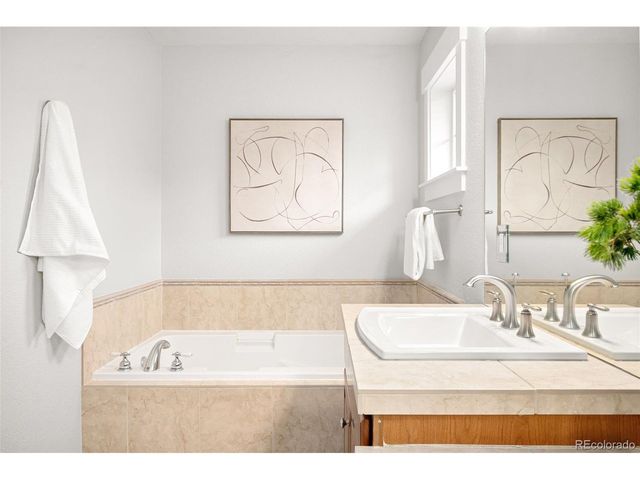 1028 Syracuse St, Denver, CO 80230