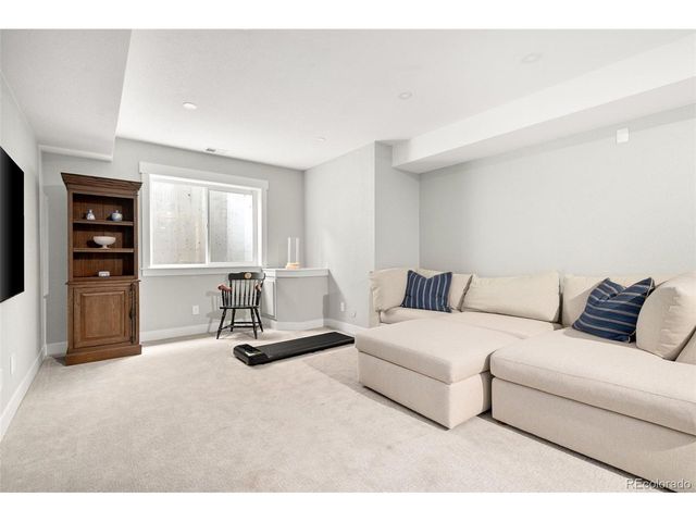 1028 Syracuse St, Denver, CO 80230