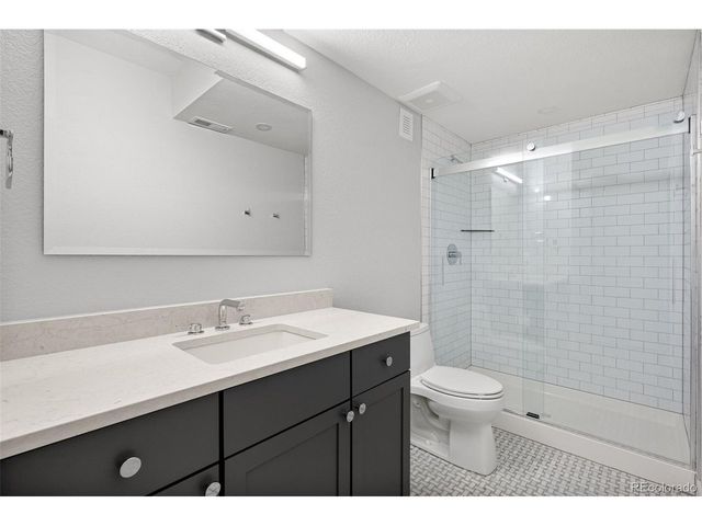 1028 Syracuse St, Denver, CO 80230