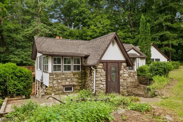 211 Wawayanda Rd, Vernon Twp., NJ 07422
