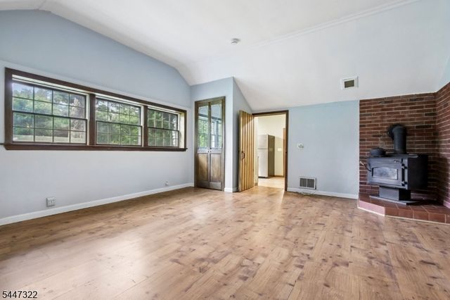 211 Wawayanda Rd, Vernon Twp., NJ 07422