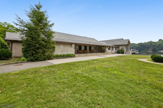 211 Wawayanda Rd, Vernon Twp., NJ 07422