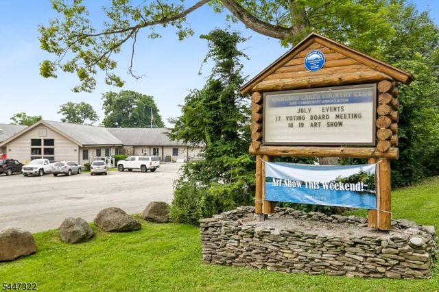 211 Wawayanda Rd, Vernon Twp., NJ 07422
