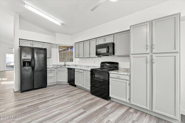 8734 W MEADOW Drive, Peoria, AZ 85382