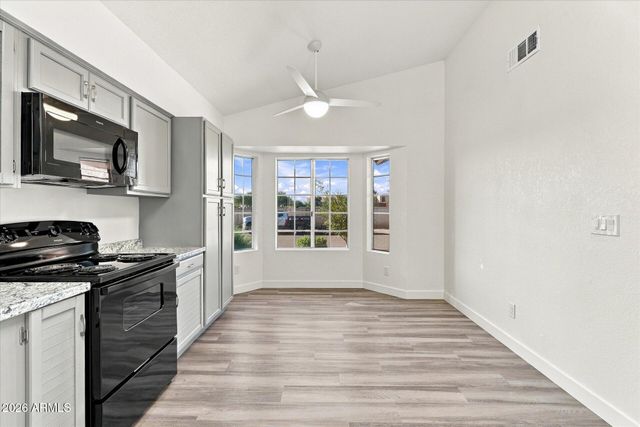 8734 W MEADOW Drive, Peoria, AZ 85382