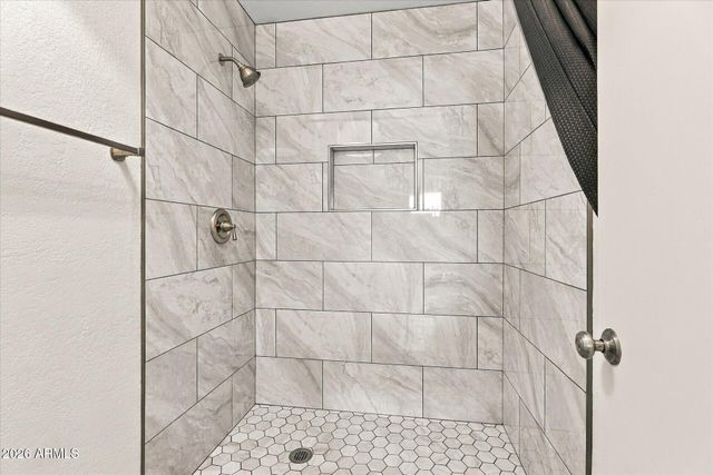 8734 W MEADOW Drive, Peoria, AZ 85382