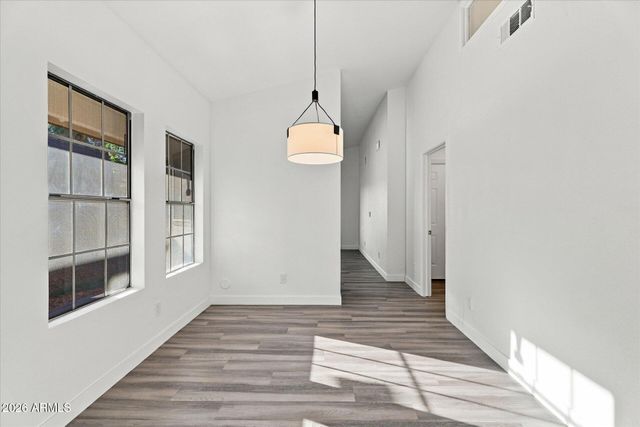 8734 W MEADOW Drive, Peoria, AZ 85382