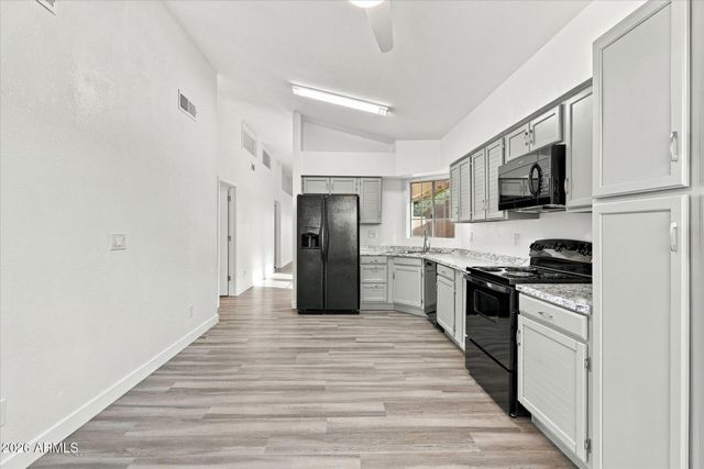 8734 W MEADOW Drive, Peoria, AZ 85382