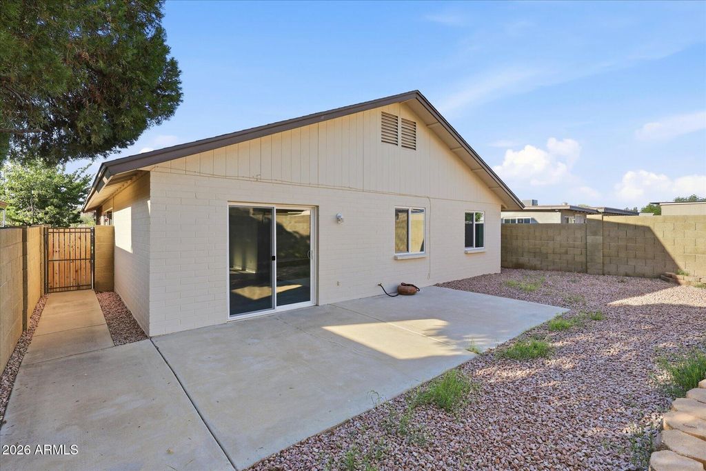 8734 W MEADOW Drive, Peoria, AZ 85382 — photo 2