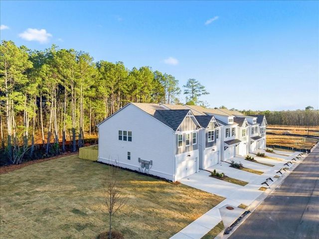 1999 Marie Court 44, Conyers, GA 30013