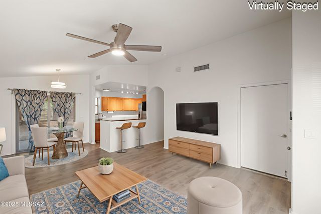 2125 N Jacamar Lane, Tucson, AZ 85745