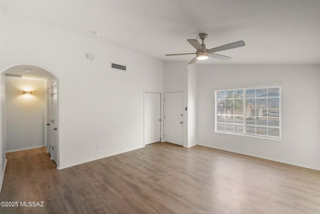 2125 N Jacamar Lane, Tucson, AZ 85745