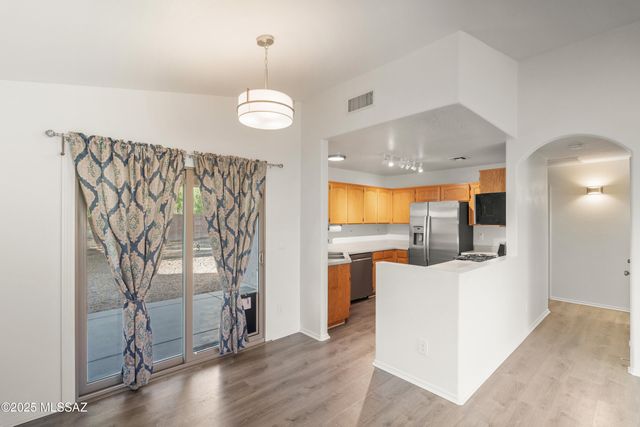 2125 N Jacamar Lane, Tucson, AZ 85745