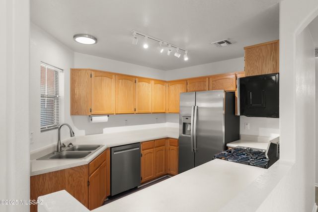 2125 N Jacamar Lane, Tucson, AZ 85745