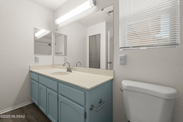 2125 N Jacamar Lane, Tucson, AZ 85745