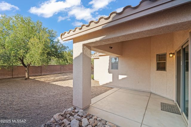 2125 N Jacamar Lane, Tucson, AZ 85745