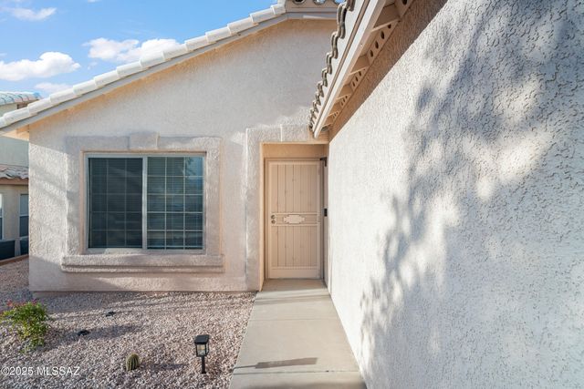 2125 N Jacamar Lane, Tucson, AZ 85745