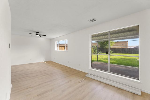 3911 Thistlewood Drive, Pasadena, TX 77504