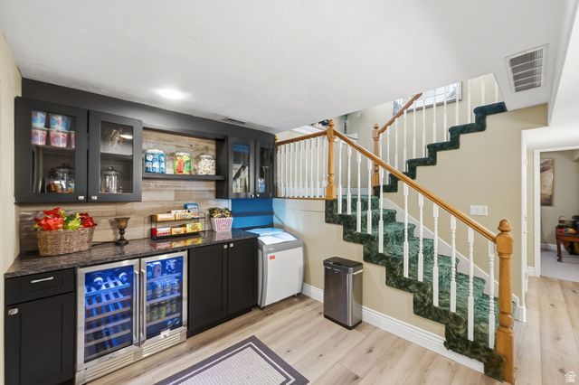 2140 E NYE CIR, Cottonwood Heights, UT 84121