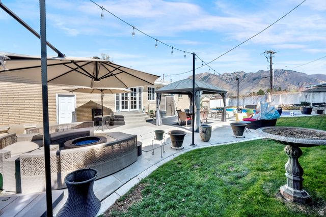 2140 E NYE CIR, Cottonwood Heights, UT 84121