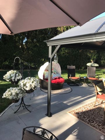 2140 E NYE CIR, Cottonwood Heights, UT 84121