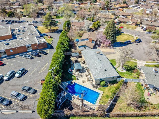 2140 E NYE CIR, Cottonwood Heights, UT 84121