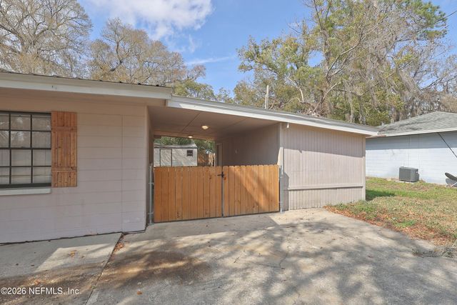 423 N BROADWAY Street, Starke, FL 32091