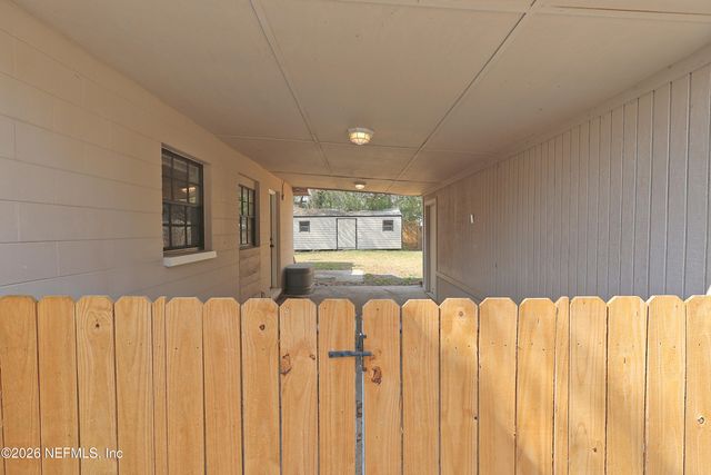 423 N BROADWAY Street, Starke, FL 32091