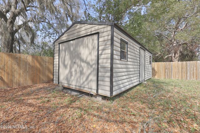 423 N BROADWAY Street, Starke, FL 32091