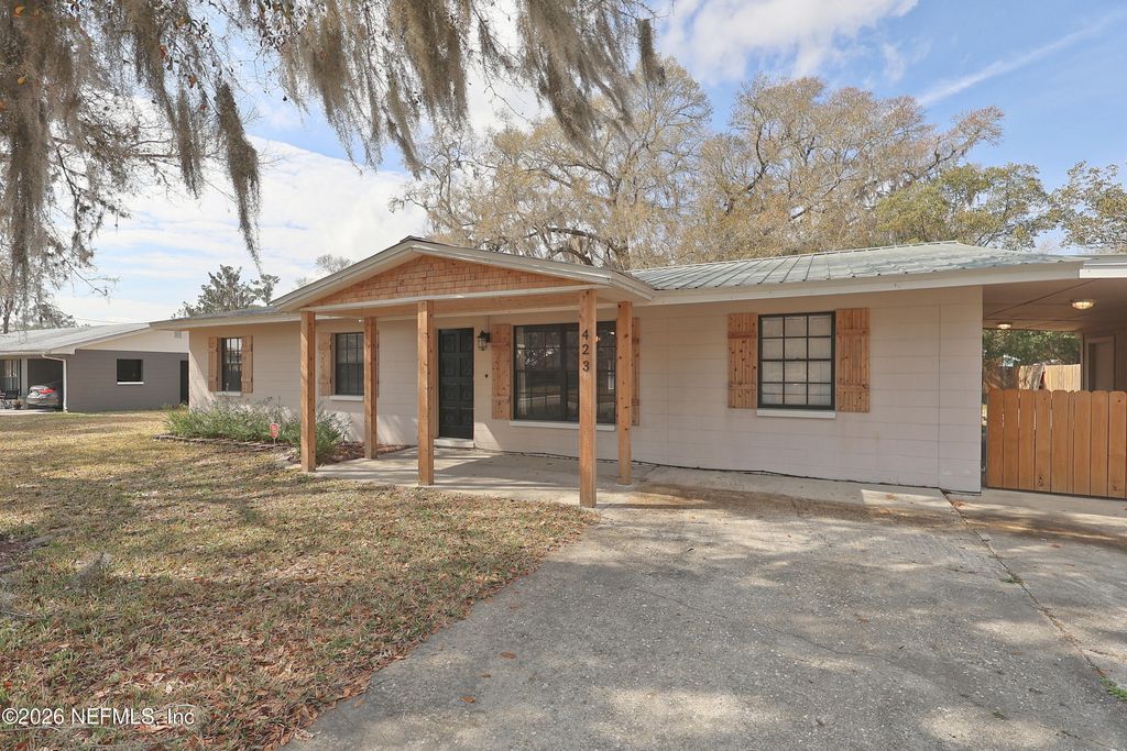 423 N BROADWAY Street, Starke, FL 32091