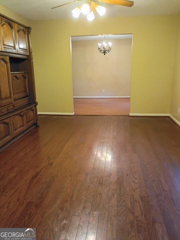 612 Georgia Avenue, Hinesville, GA 31313