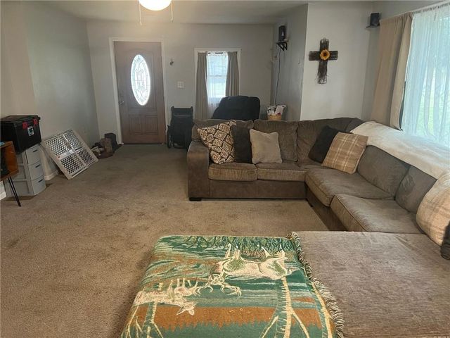 503 W Hickory Street, Nevada, MO 64772