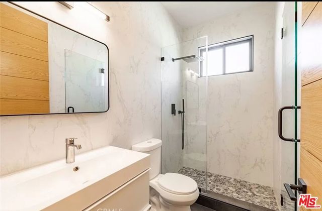 5805 Bucknell Avenue, Los Angeles, CA 91607