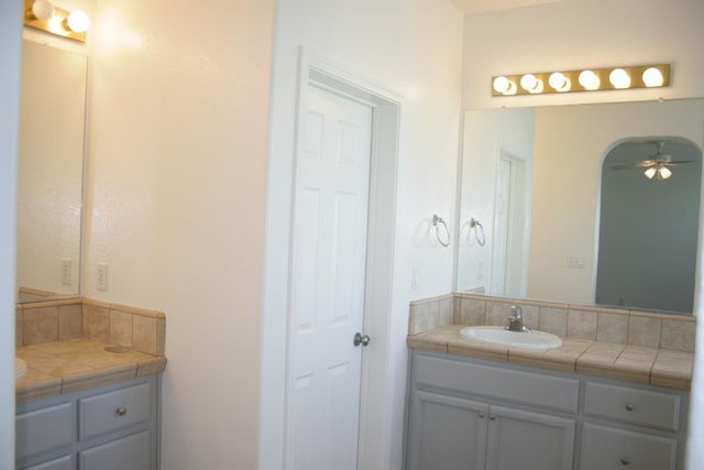 3633 Naturita Way, Sacramento, CA 95834