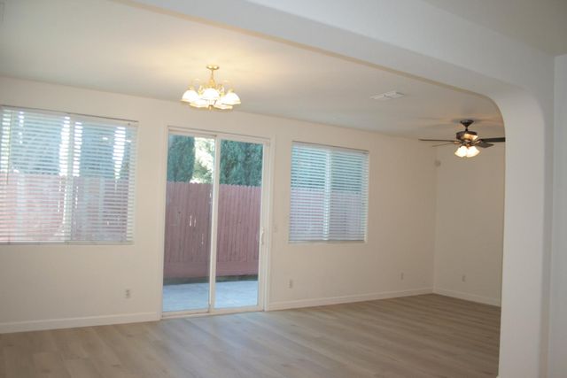 3633 Naturita Way, Sacramento, CA 95834
