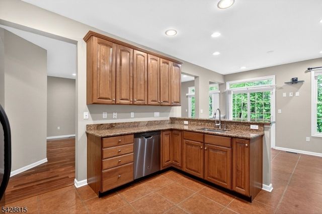 56 Glattly Dr, Denville Twp., NJ 07834