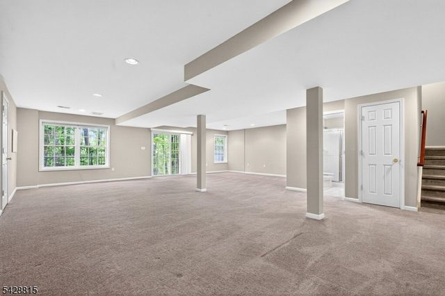 56 Glattly Dr, Denville Twp., NJ 07834