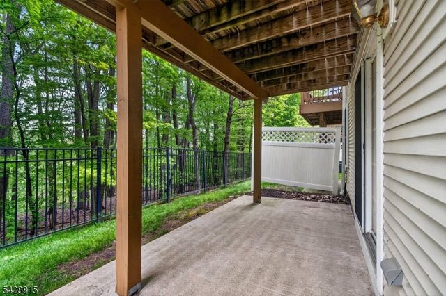 56 Glattly Dr, Denville Twp., NJ 07834