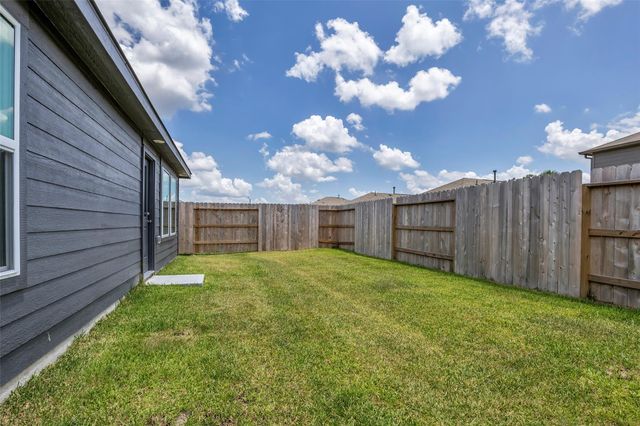 18072 Trepito Avenue, New Caney, TX 77357