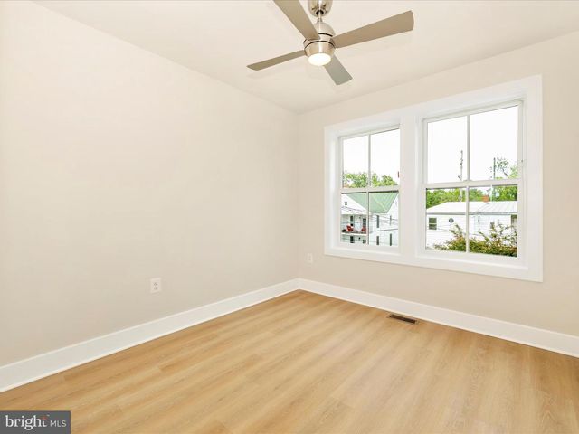 420 CHAPEL ALY, Frederick, MD 21701