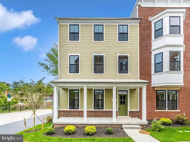 420 CHAPEL ALY, Frederick, MD 21701