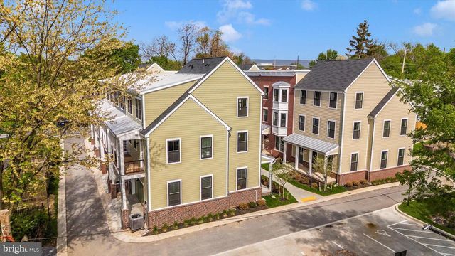 420 CHAPEL ALY, Frederick, MD 21701