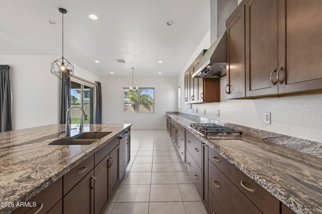 9960 E SEISMIC Avenue, Mesa, AZ 85212