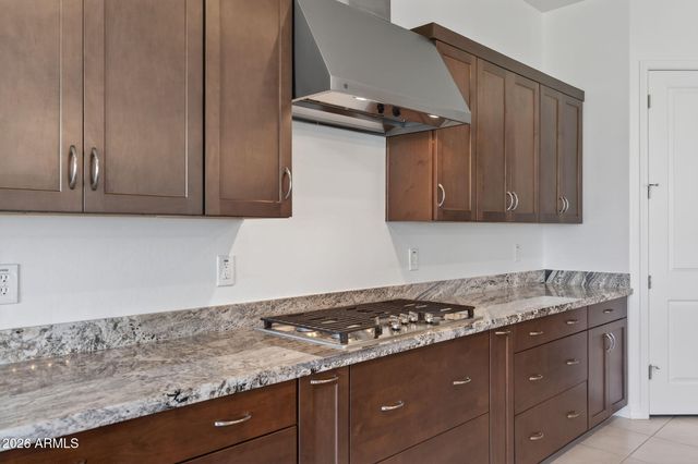 9960 E SEISMIC Avenue, Mesa, AZ 85212