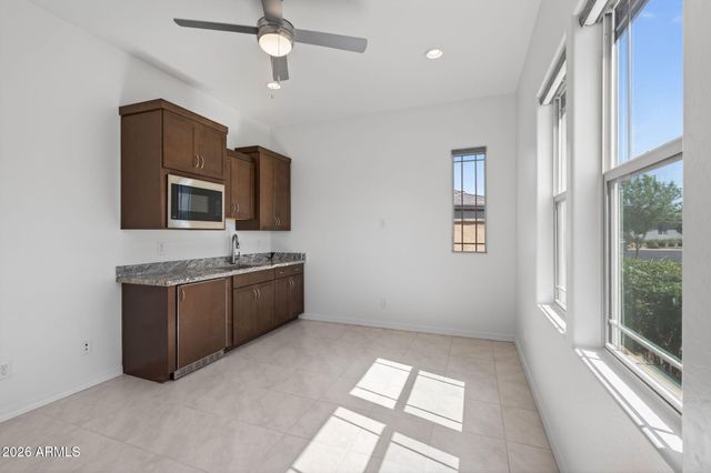 9960 E SEISMIC Avenue, Mesa, AZ 85212