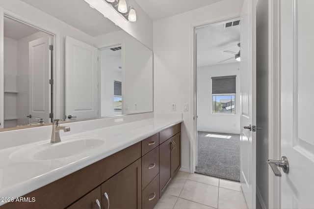 9960 E SEISMIC Avenue, Mesa, AZ 85212