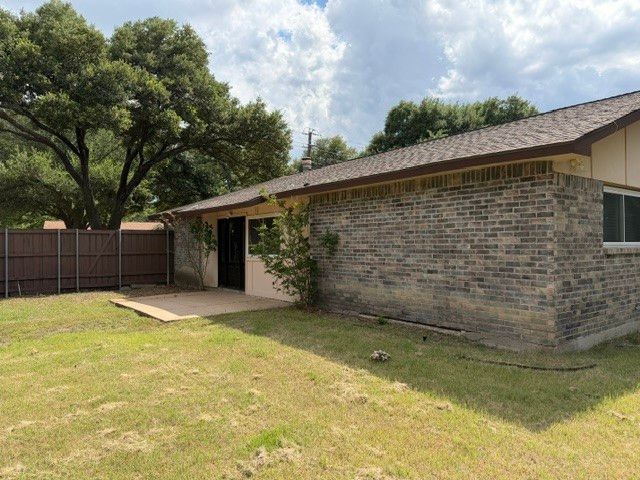 1401 Cross Bend Road, Plano, TX 75023