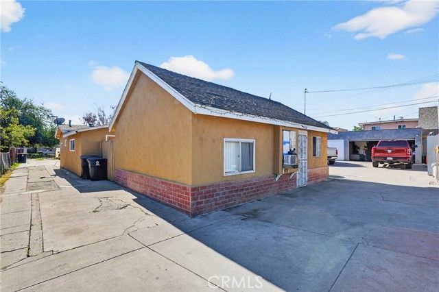 5224 Clara St, Cudahy, CA 90201