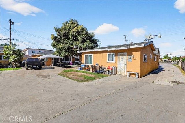 5224 Clara St, Cudahy, CA 90201